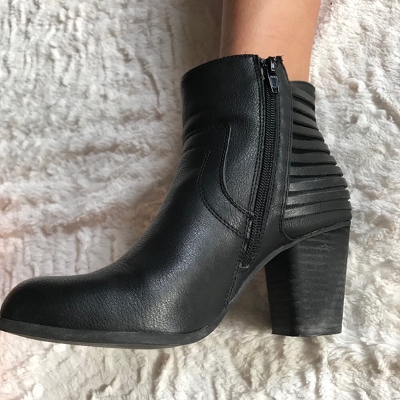 Madden Girl Black Heeled Booties - Picture 2 of 6